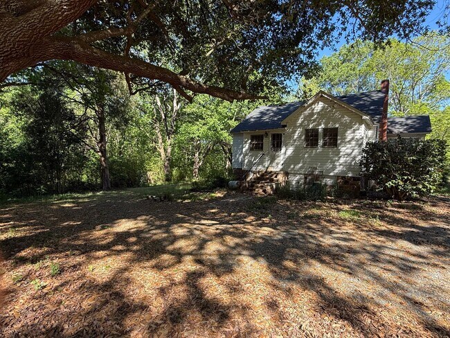 Foto del edificio - 3 Bedroom/1 Bath home for rent