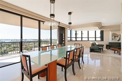 Building Photo - 10175 Collins Ave