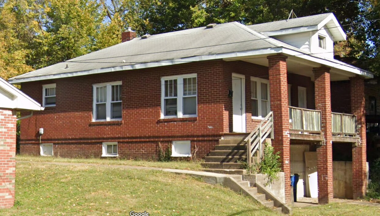 804 Silver St, Alton, IL 62002 House Rental in Alton, IL