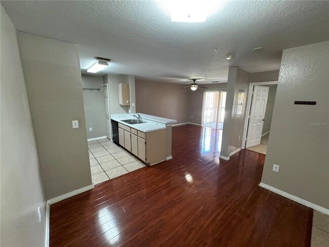Foto del edificio - 5455 Vineland Rd