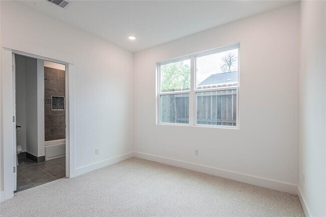 Foto del edificio - 4317 Arlington St