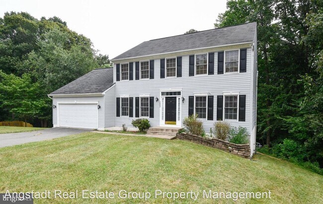 Building Photo - 5 br, 3.5 bath House - 3802 Townsley St