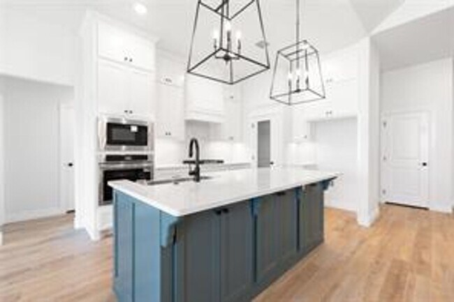 Foto del edificio - Very Nice brand new 4 bedroom 2 bath home in Guthrie schools