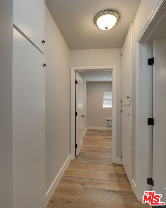 Foto del edificio - 4703 W St Charles Pl