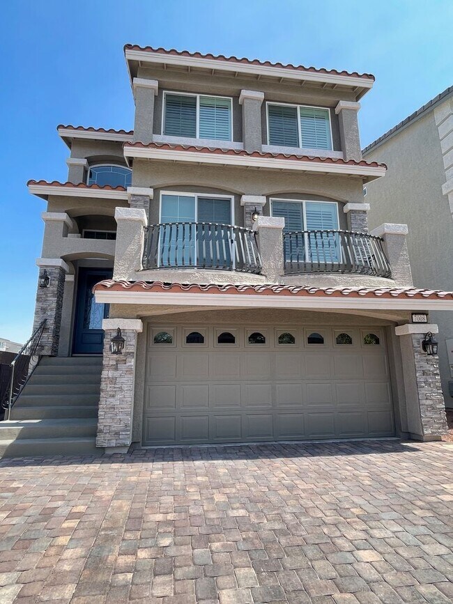 Foto del edificio - 3 Story house 4 bedroom / 3.5 bath, Southwest