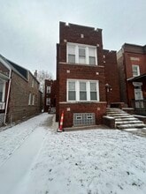 Building Photo - 7111 S Emerald Ave
