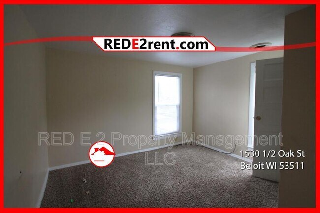 Building Photo - 1530 Oak St