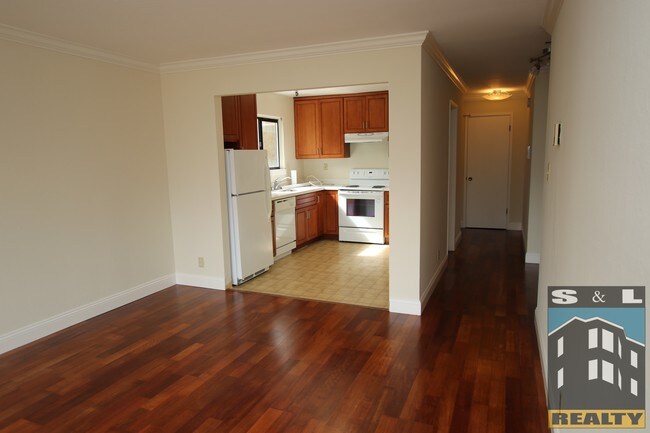 Foto del edificio - 682 Spruce St