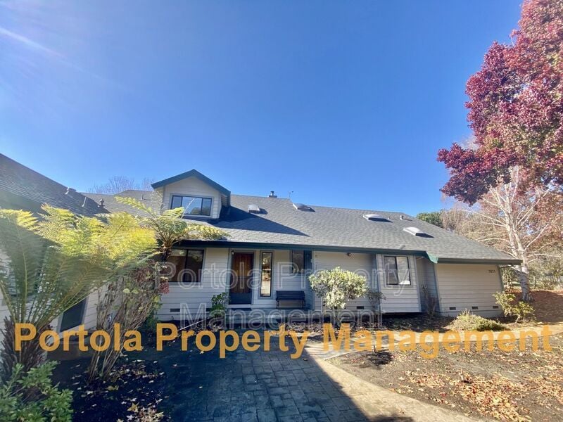 Primary Photo - 3833 Cherryvale Ave