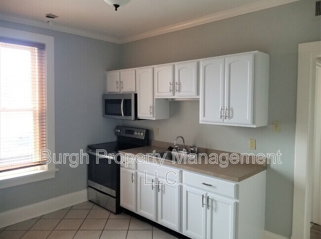 Photo - 35 W Main St Apartment