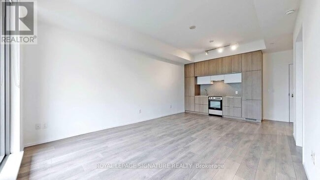 Building Photo - 159 Dundas St E