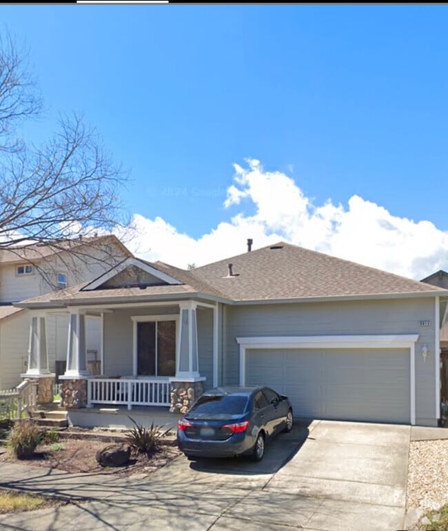 Building Photo - 8813 Oakfield Ln