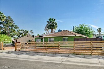Building Photo - 1720 E Carson Ave