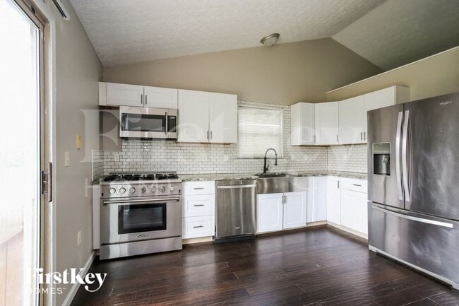 Building Photo - 3033 Olympic Club Dr