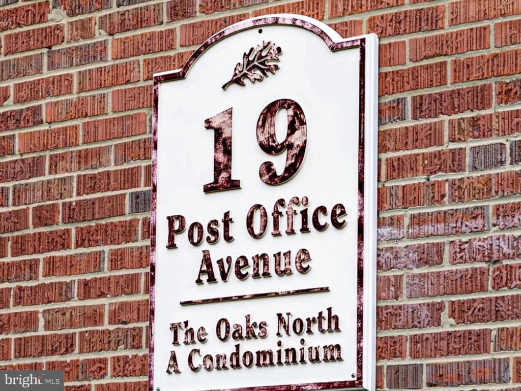 Building Photo - 19 Post Office Ave