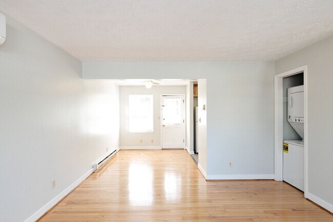 Building Photo - Dog-Friendly Woolen Mills Duplex Near Downtown