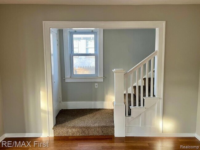 Foto del edificio - 118 Potter Ave