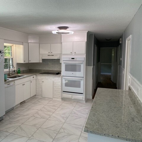 Building Photo - 414 Sharon Dr