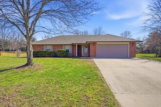 Building Photo - 5561 Waterfront Dr N