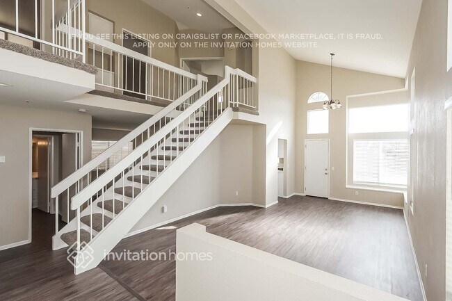 Foto del edificio - 15395 Villaba Rd