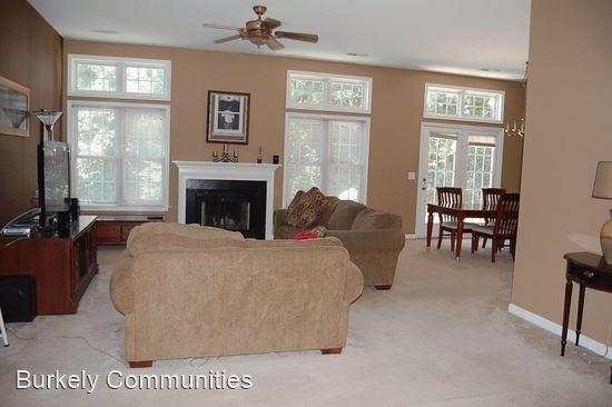 Building Photo - 3 br, 2 bath House - 8 Drakestone Ct.