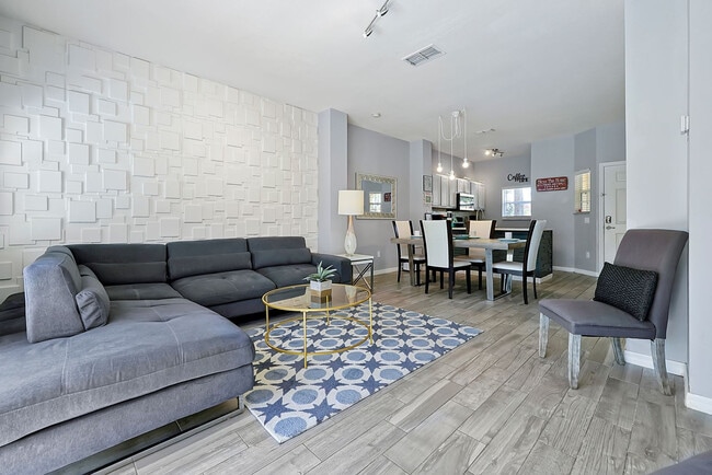 Building Photo - 8574 Bay Lilly Loop