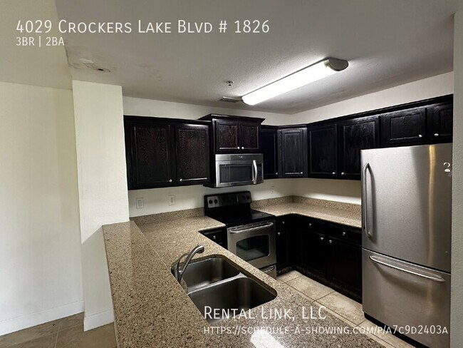 Foto del edificio - 4029 Crockers Lake Blvd