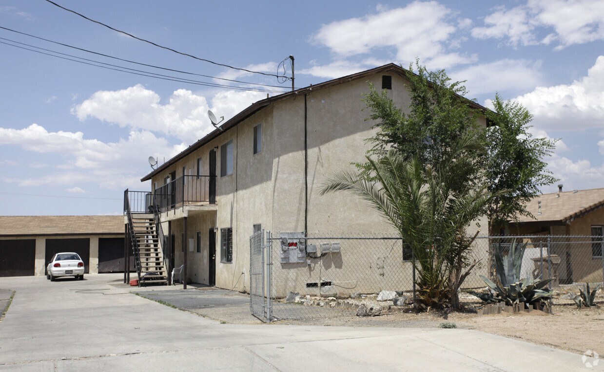 Primary Photo - 16060 Orange St