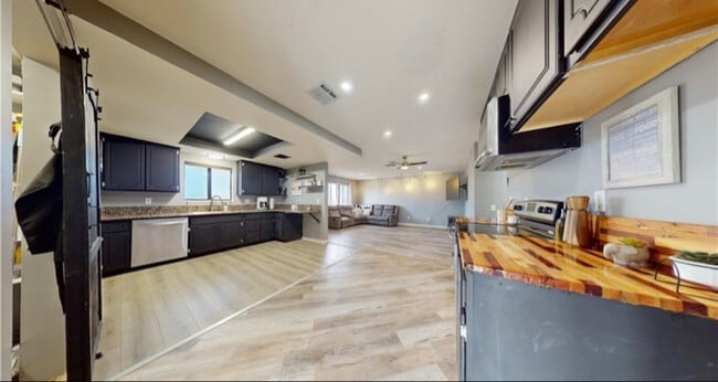 Building Photo - 2837 Morongo Rd