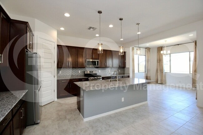 Building Photo - 20570 E Vía De Colina