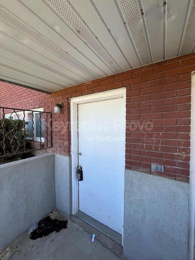 Foto del edificio - 670 S 500 E