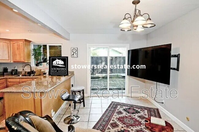 Foto del edificio - 112 Summerwood Pl