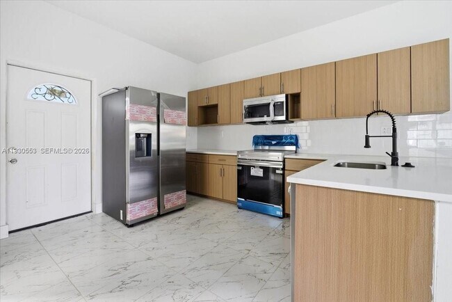Foto del edificio - 1126 NW 28th St