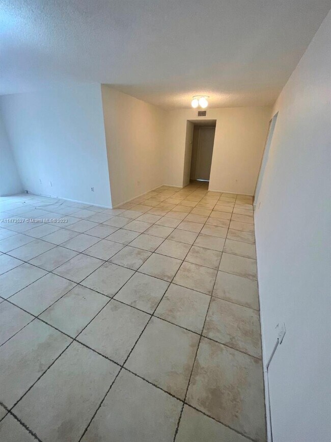 Building Photo - 7725 SW 86th St