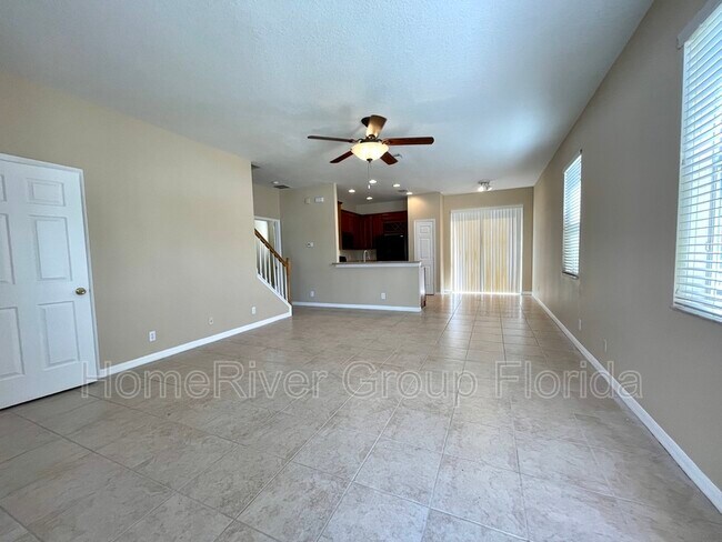 Building Photo - 1030 Bella Vista Dr NE
