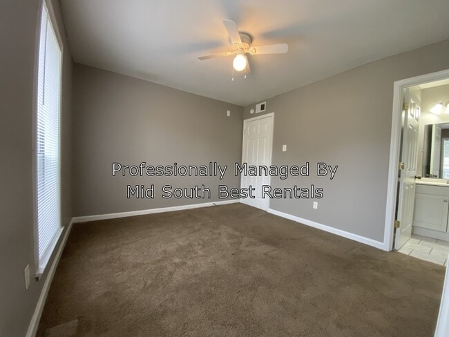 Building Photo - 825 Berclair Rd
