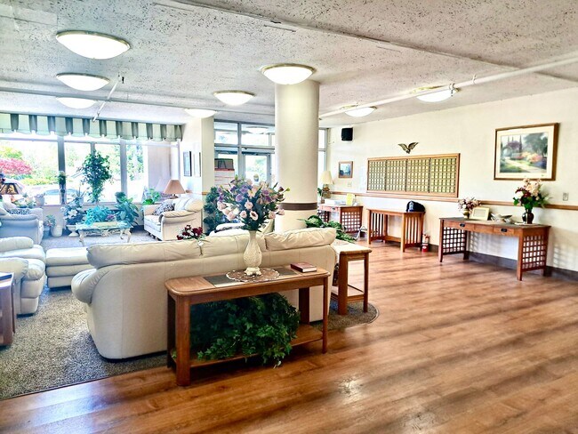 Foto del edificio - Eagle Crest Village Apartments #312: 1bdrm/1bath – All Utilities & Wi-Fi Included!
