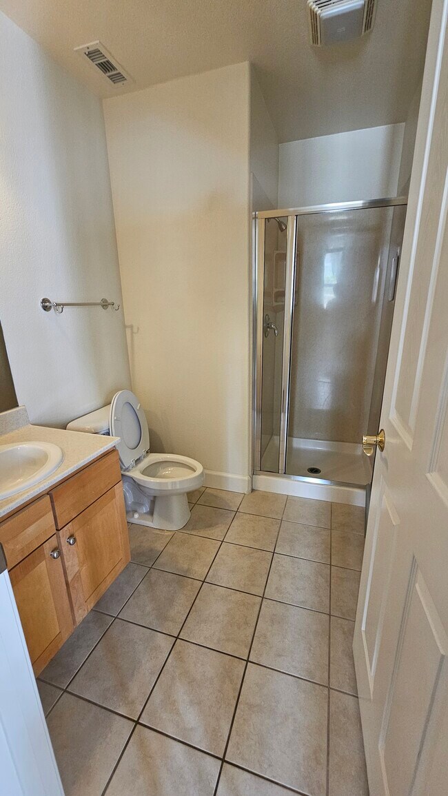 Foto del edificio - 1700 20th Ave