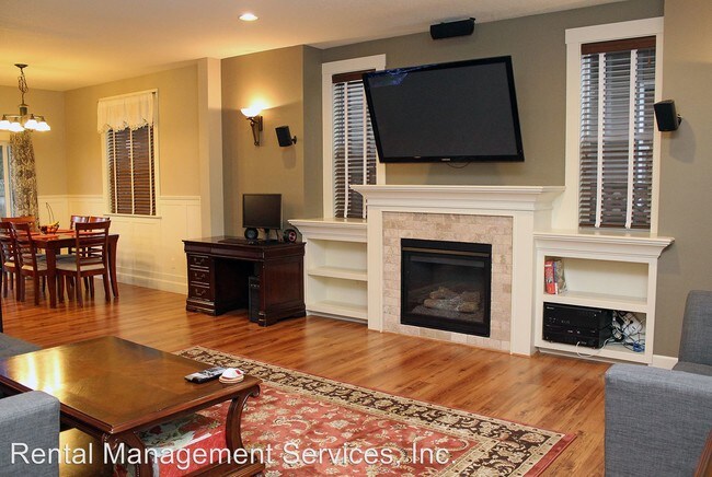Foto del edificio - 4 br, 2.5 bath House - 10338 SE Yukon St