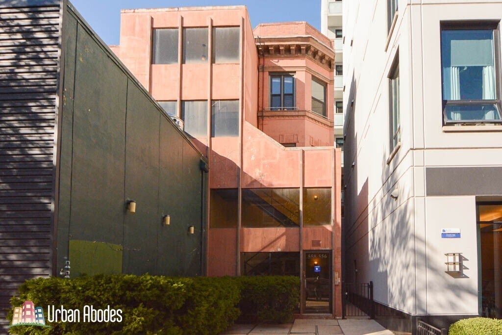 Foto principal - 558 W Wellington Ave