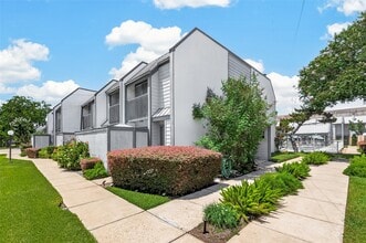 Building Photo - 5056 Glenmont Dr