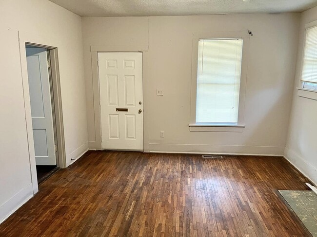 Building Photo - 4101 W 21st St