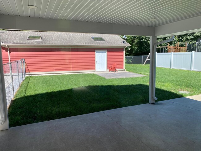 Building Photo - 6057 N 300 E