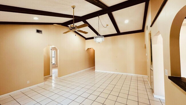 Foto del edificio - 11952 60th St N