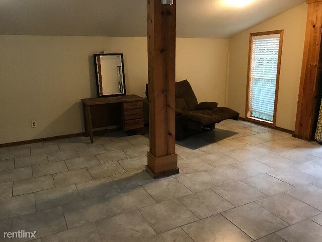 Foto del edificio - 618 Don Guilbeau Rd