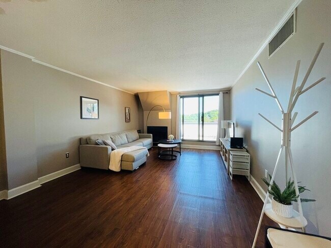Foto del edificio - 59 Brainerd Rd