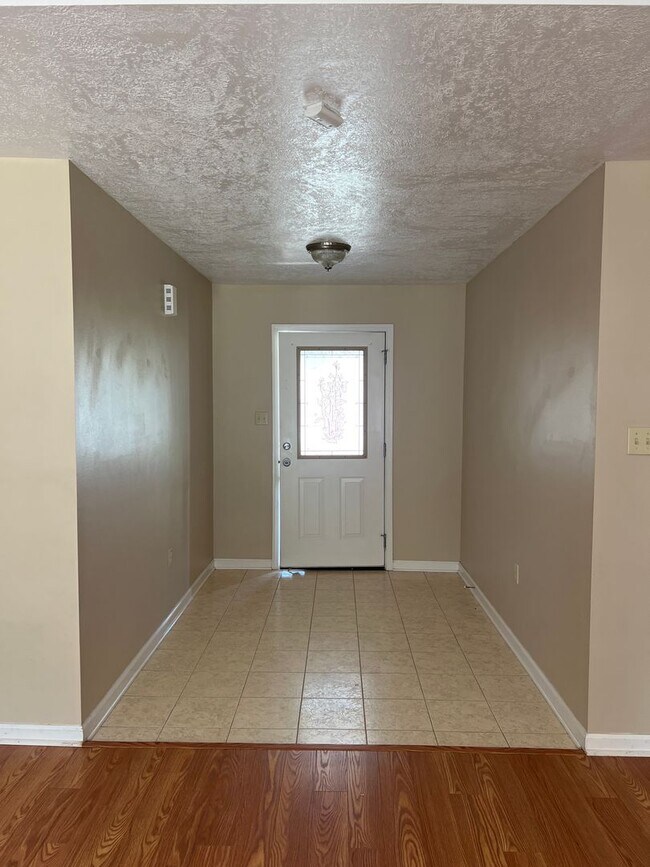 Foto del edificio - 110 Maverick St.