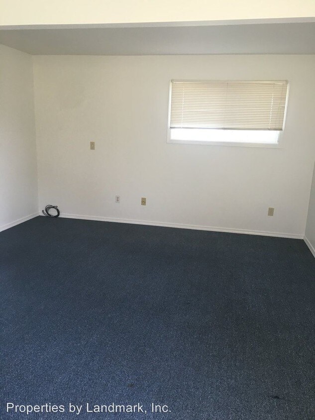 Building Photo - 1 br, 1 bath House - 625 1/2 E Front