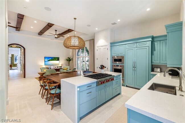 Foto del edificio - 2904 Tiburon Blvd E