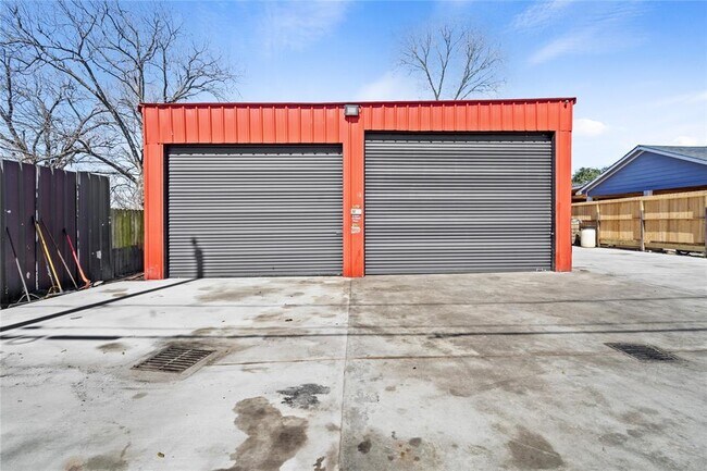Building Photo - 8039 Miley St